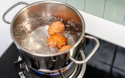 Pentru ouă roșii perfecte: Secretul timpului ideal de fierbere e dezvăluit