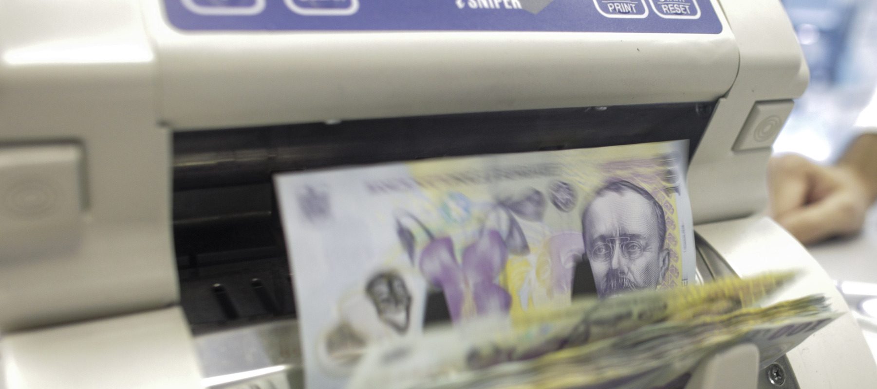 Primarul Bacăului, anunț de austeritate: Banii, înghițiți de stat