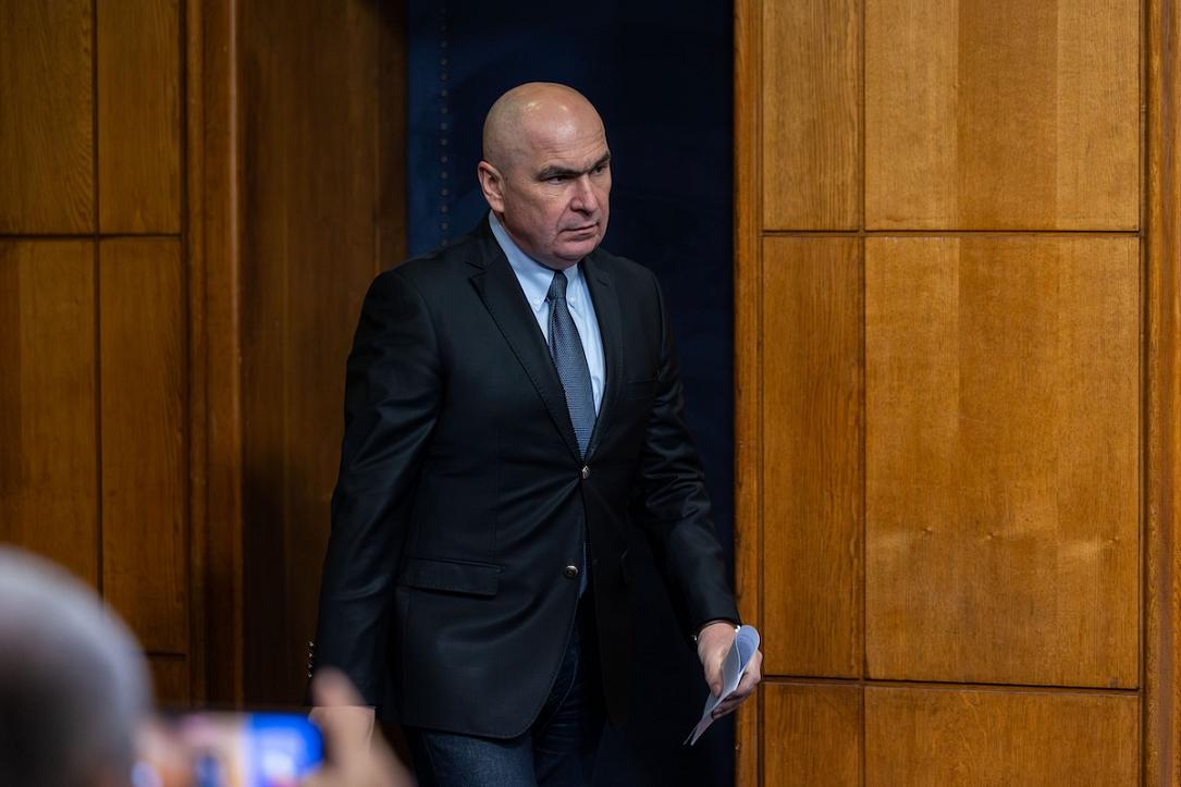 Bolojan, TRIPLU față de Grindeanu în preferințele electoratului