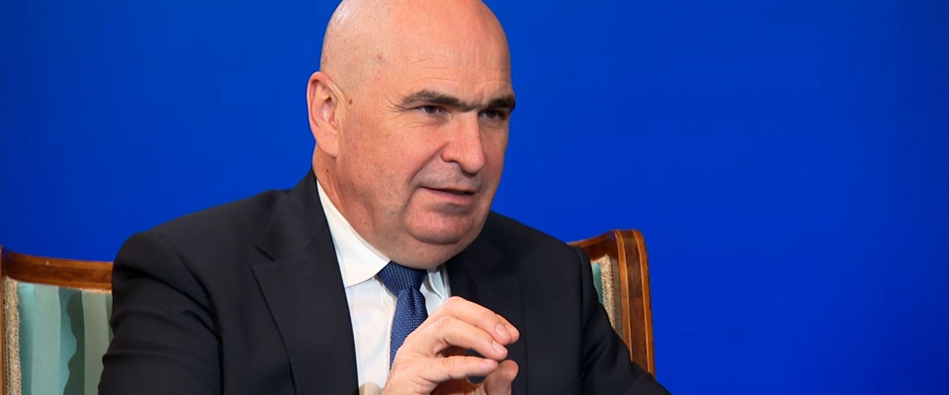 Pâine puțină, circ mult: Ce așteaptă România de la politicieni?