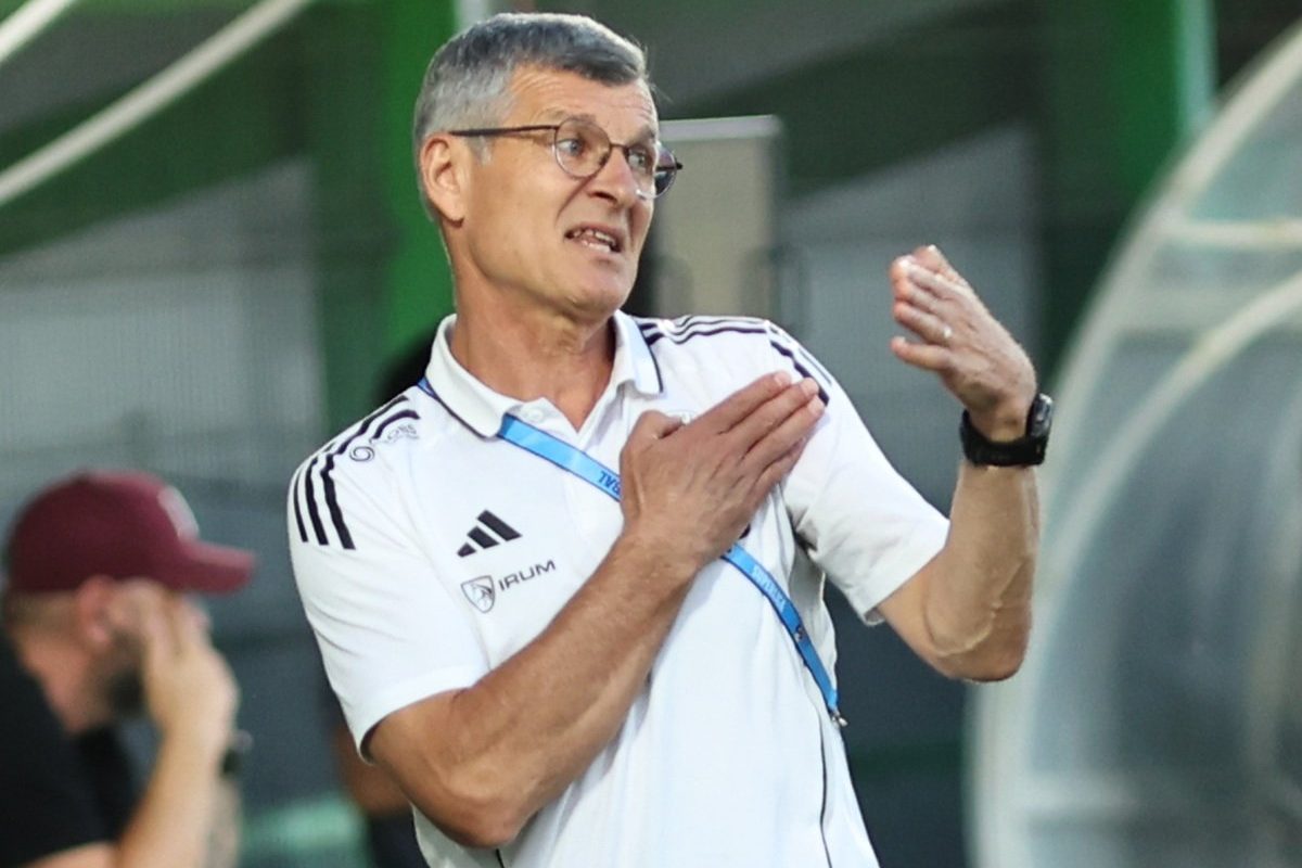 Sabău a găsit echipă: „Vine din vară” în SuperLiga, anunță antrenorul