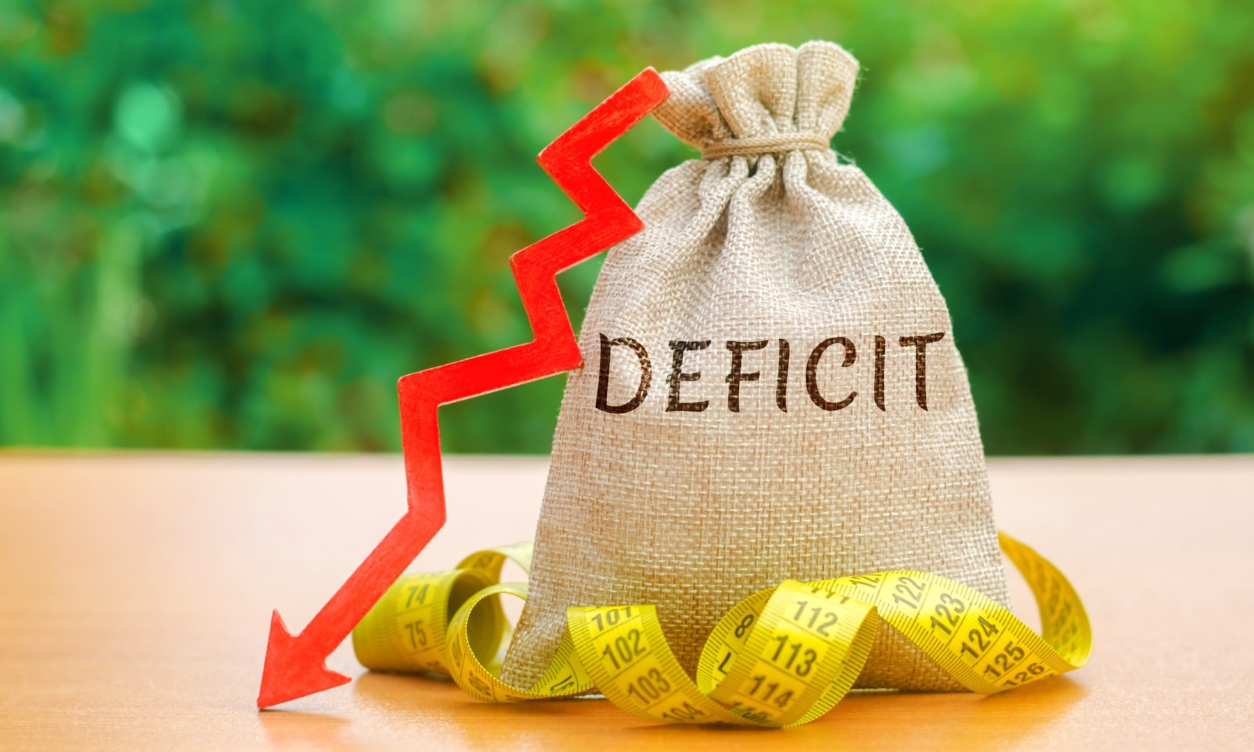 România, corecție fiscală record: Deficit sub 8% din PIB în 2025!