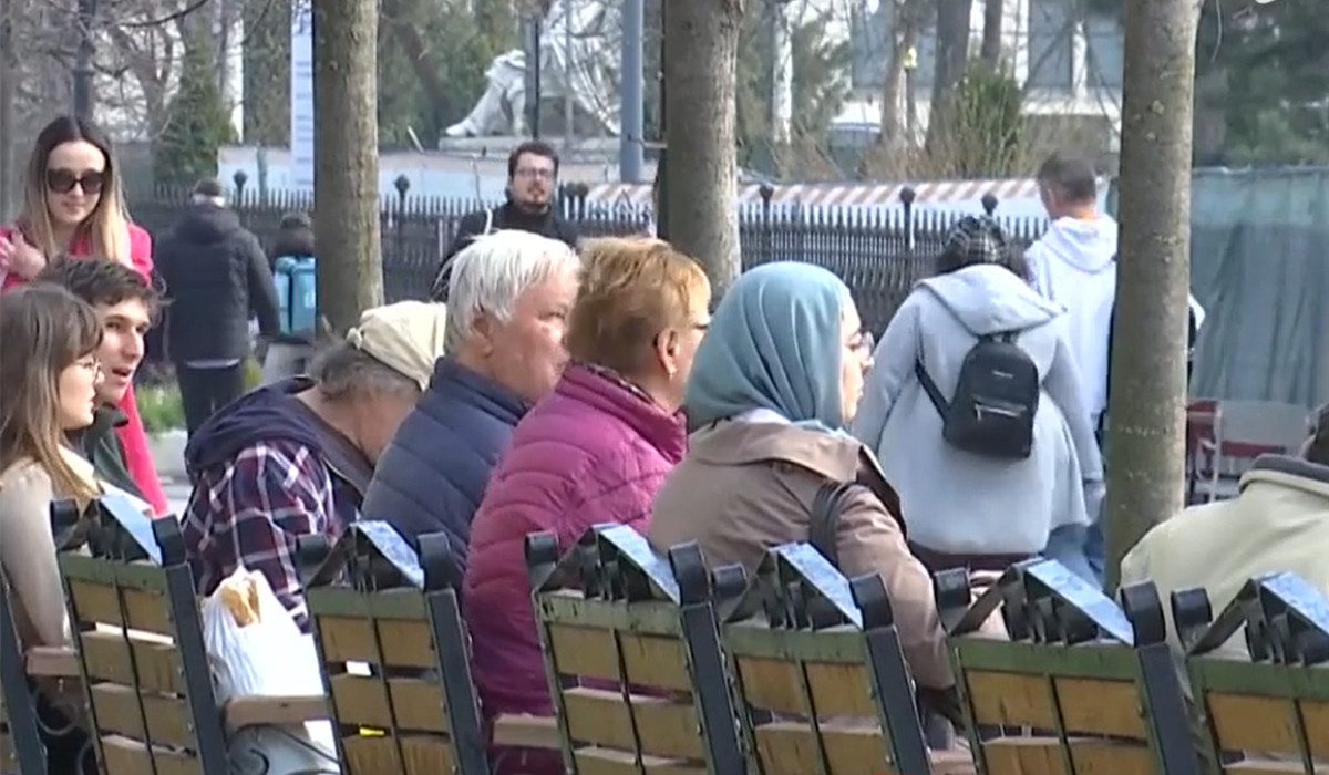 Record: Românii, mai mulți ca oricând, rămân ACASĂ de Paște