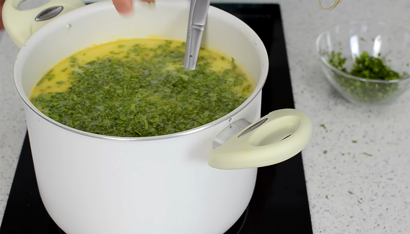 Atenție la ciorba de miel! Greșeala asta o arunci la gunoi