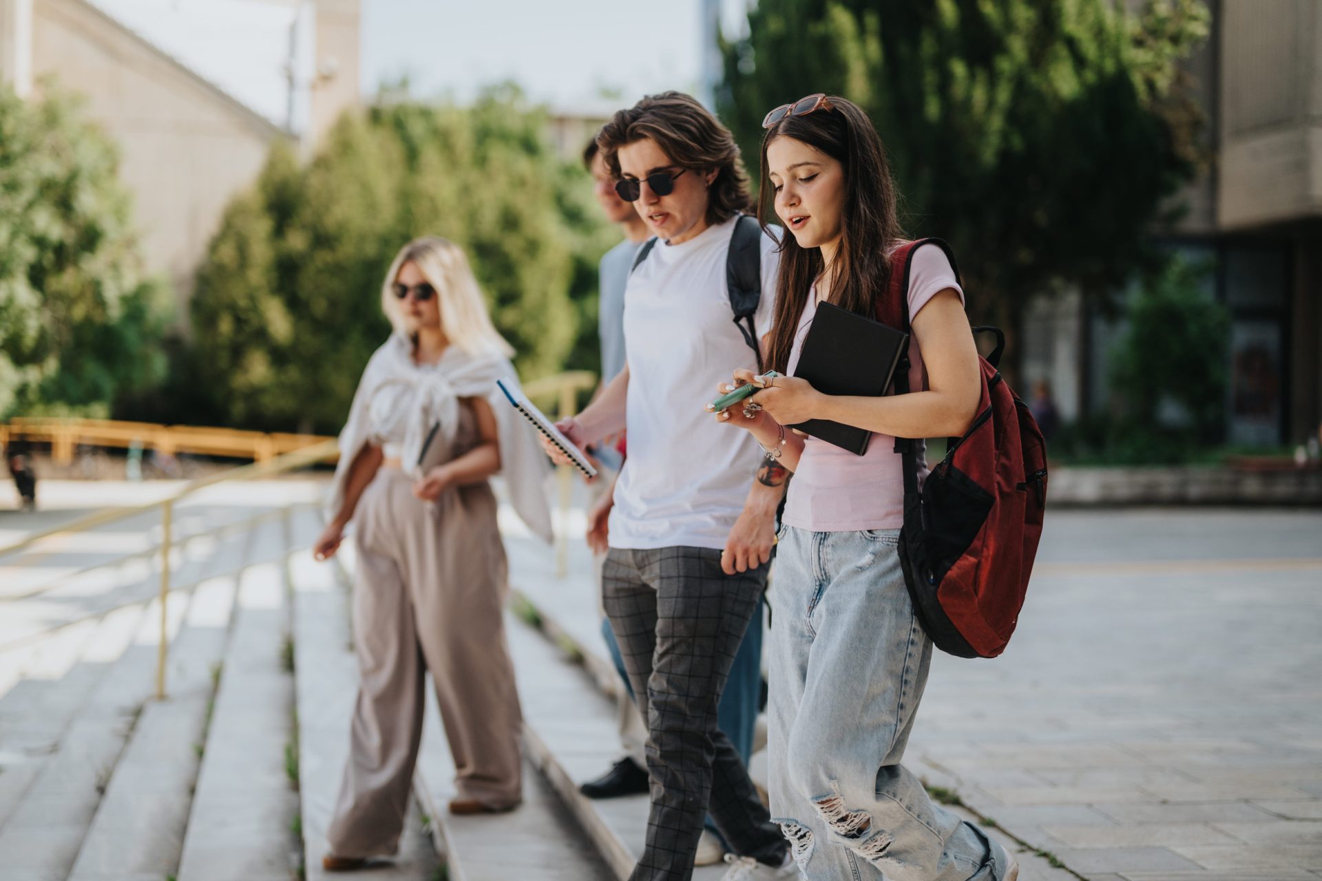 România, țara de ACASĂ: De ce tinerii o aleg și azi