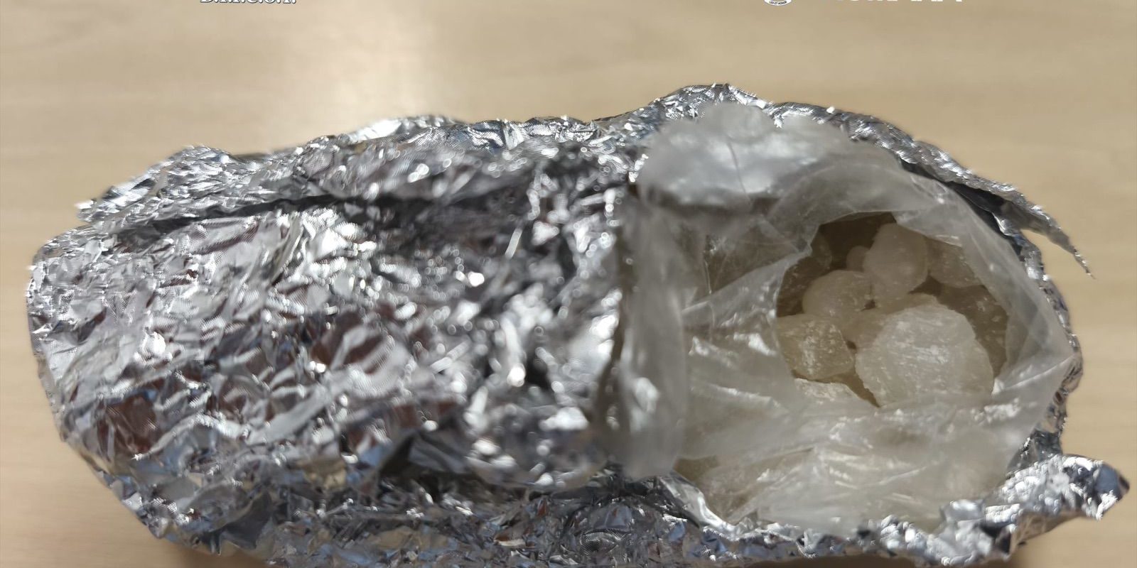 Opt kilograme de droguri de mare risc, descoperite de polițiști: 4 reținuți