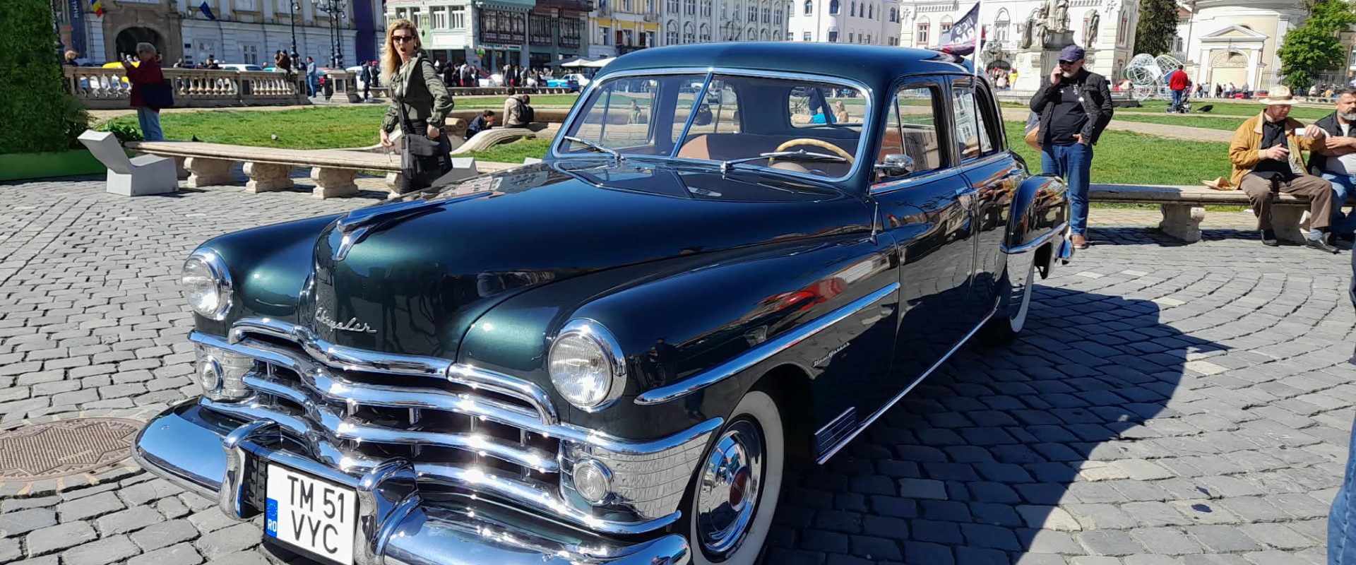 Retroparada Primăverii la Timișoara: Eleganță pe Roți, de la Chrysler la Steyr Fiat