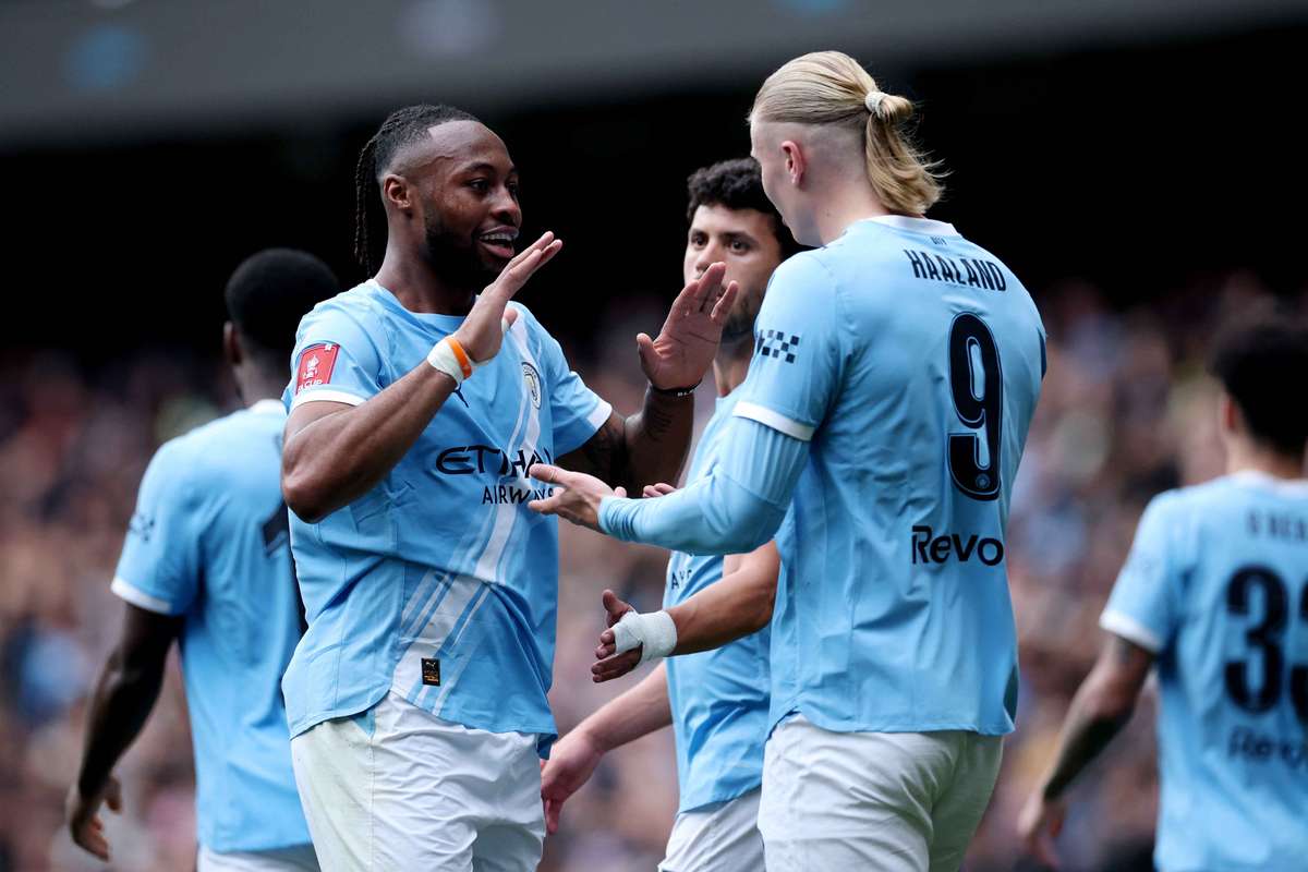 Fotbal: Derby Chelsea – Manchester City, plus Rațiu titular în Spania