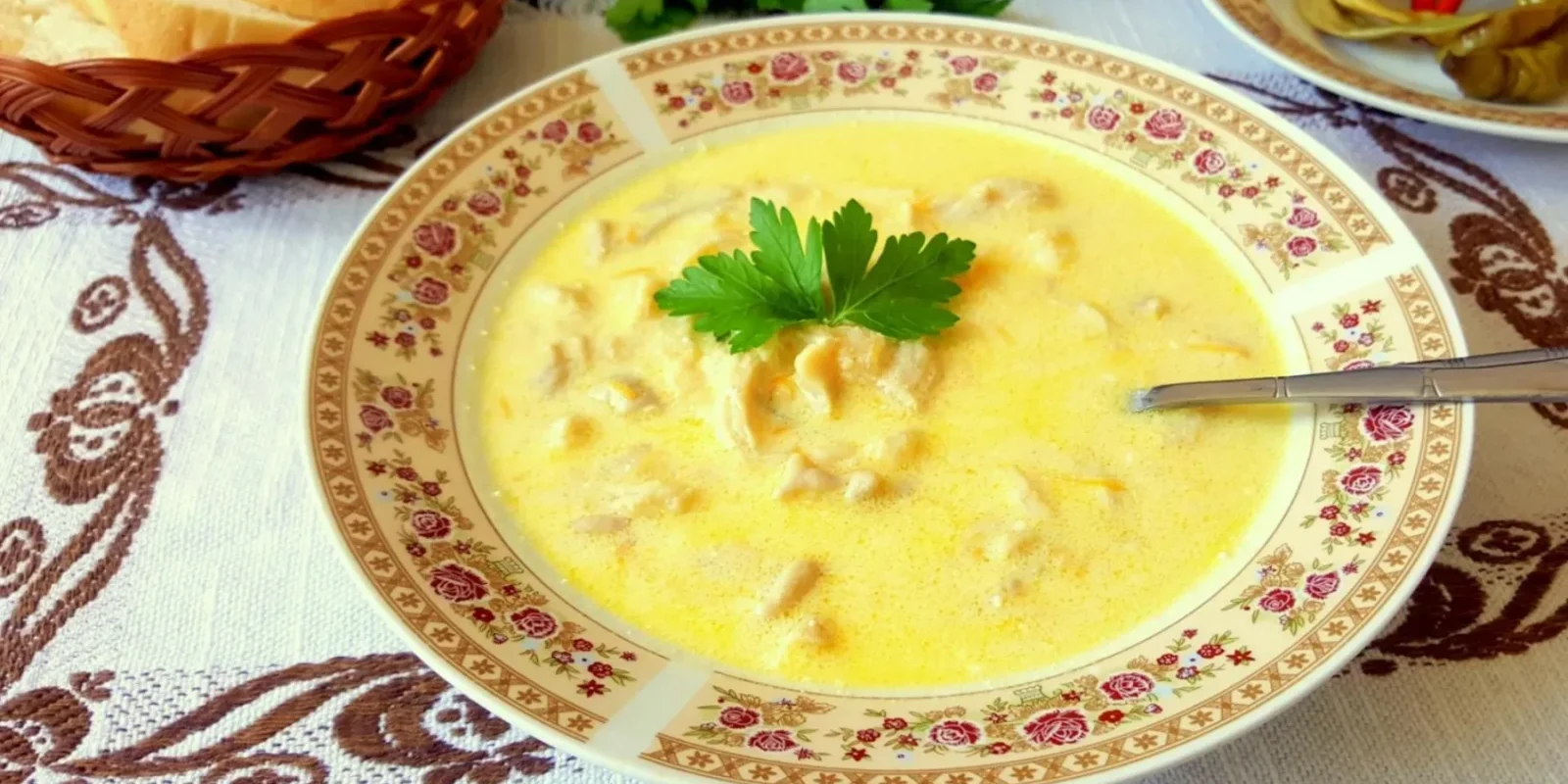 Burtă vs. Farfurie: Războiul culinar TURCO-GRECO-ROMÂN, stârnit de o ciorbă