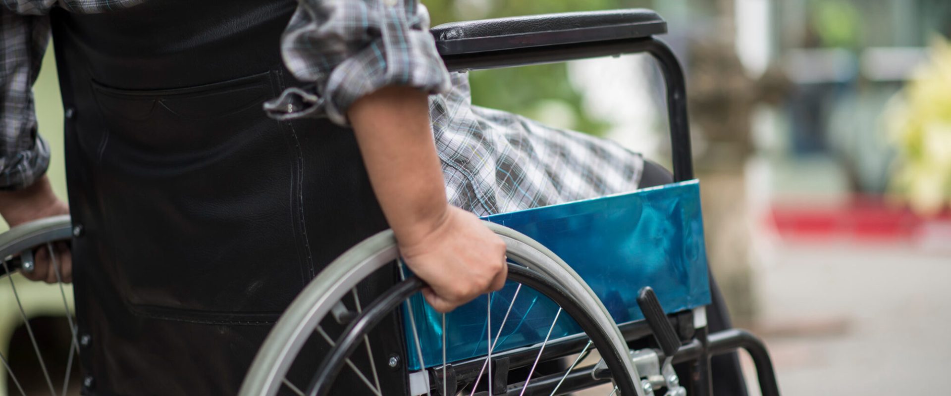 Cheltuieli ASTRONOMICE: Peste 11.000 lei lunar pentru un adult cu dizabilități în Sectorul 1