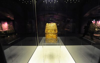 Cât costă o vizită la MNIR? Coiful de la Coțofenești, expus!