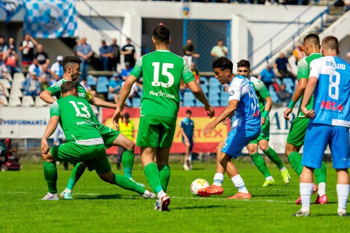Rezultate incendiare în play-out: Bacău și Bistrița, capul sus în Liga 2
