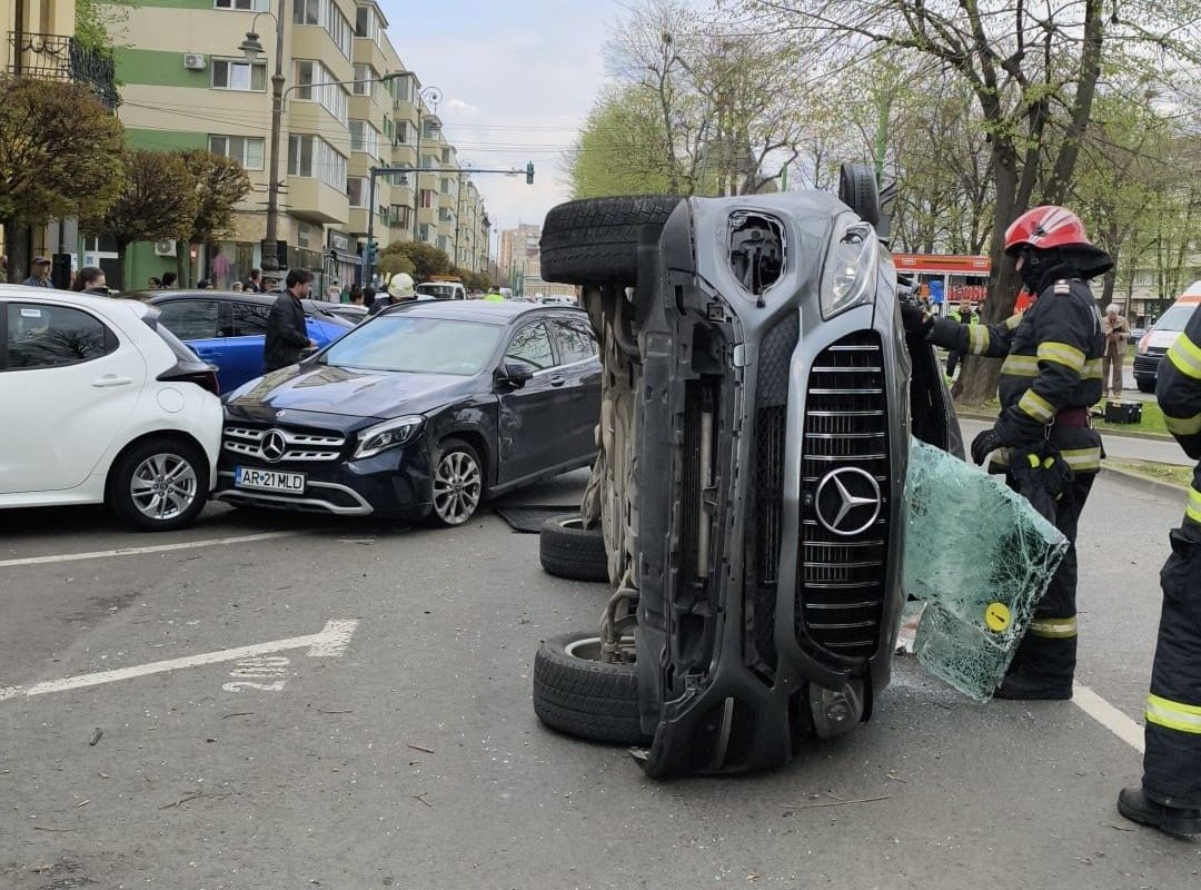 Accident grav la ziridava: Adolescentă rănită, provocat de un șofer (foto)