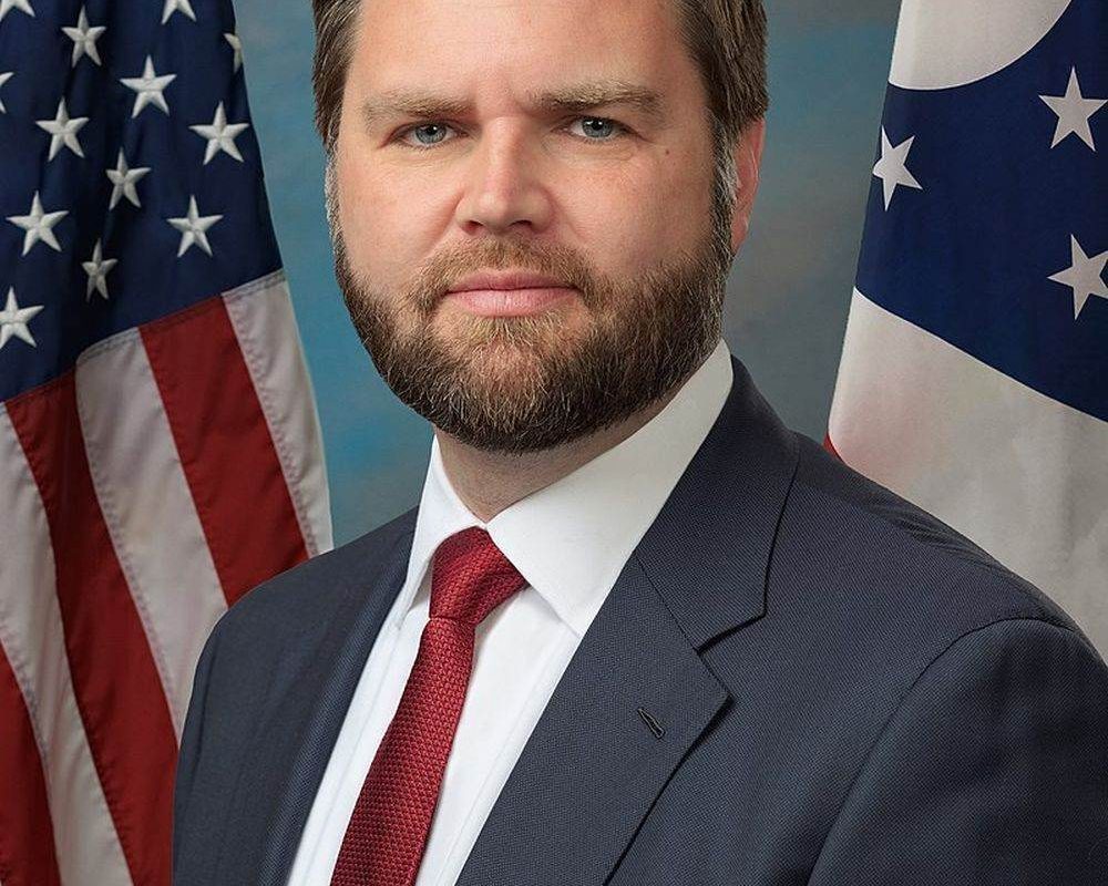 Prezența lui JD VANCE la Budapesta: Un Semnal de Sprijin pentru VIKTOR Orban Vicepreședintele american JD VANCE a efectuat o vizită oficială în Ungaria, luni seară, având ca scop principal transmiterea unui mesaj de susținere din partea fostului președinte american DONALD Trump către premierul ungar VIKTOR Orban