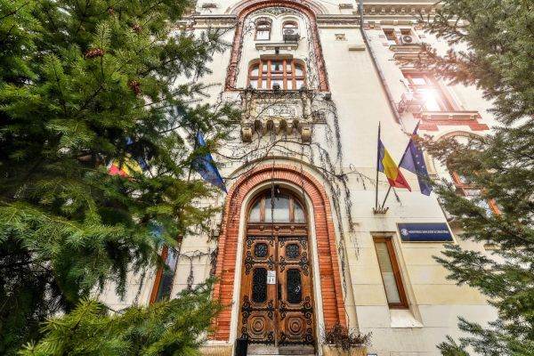 Ministerul Educației, cu mâna largă pe fondurile PNRR: Aproape jumătate absorbite