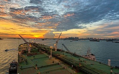 Trump: Iranul acceptă să nu mai blocheze Strâmtoarea Hormuz