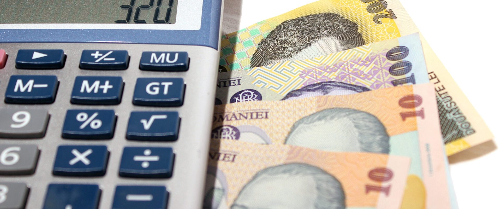 Bolojan și nota de plată: Prăbușire majoră a nivelului de trai pentru români