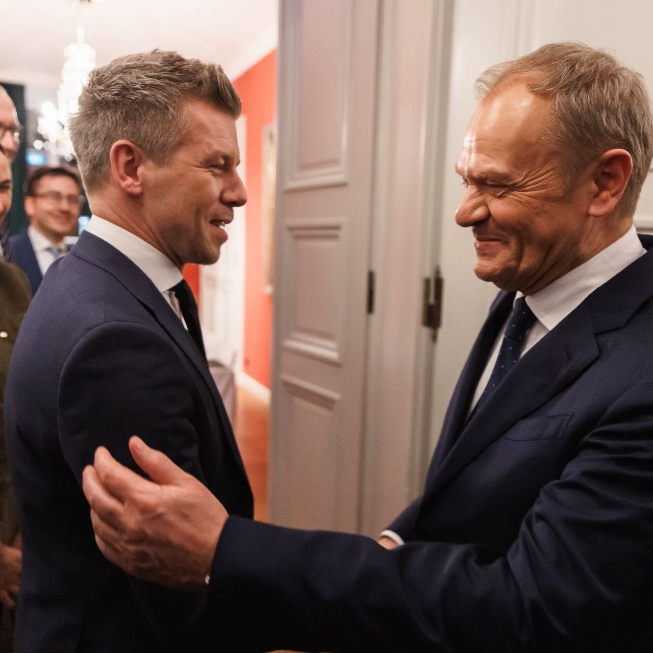 Magyar, felicitat de prim-ministrul polonez: De ce-l atacă Tusk pe Orban?