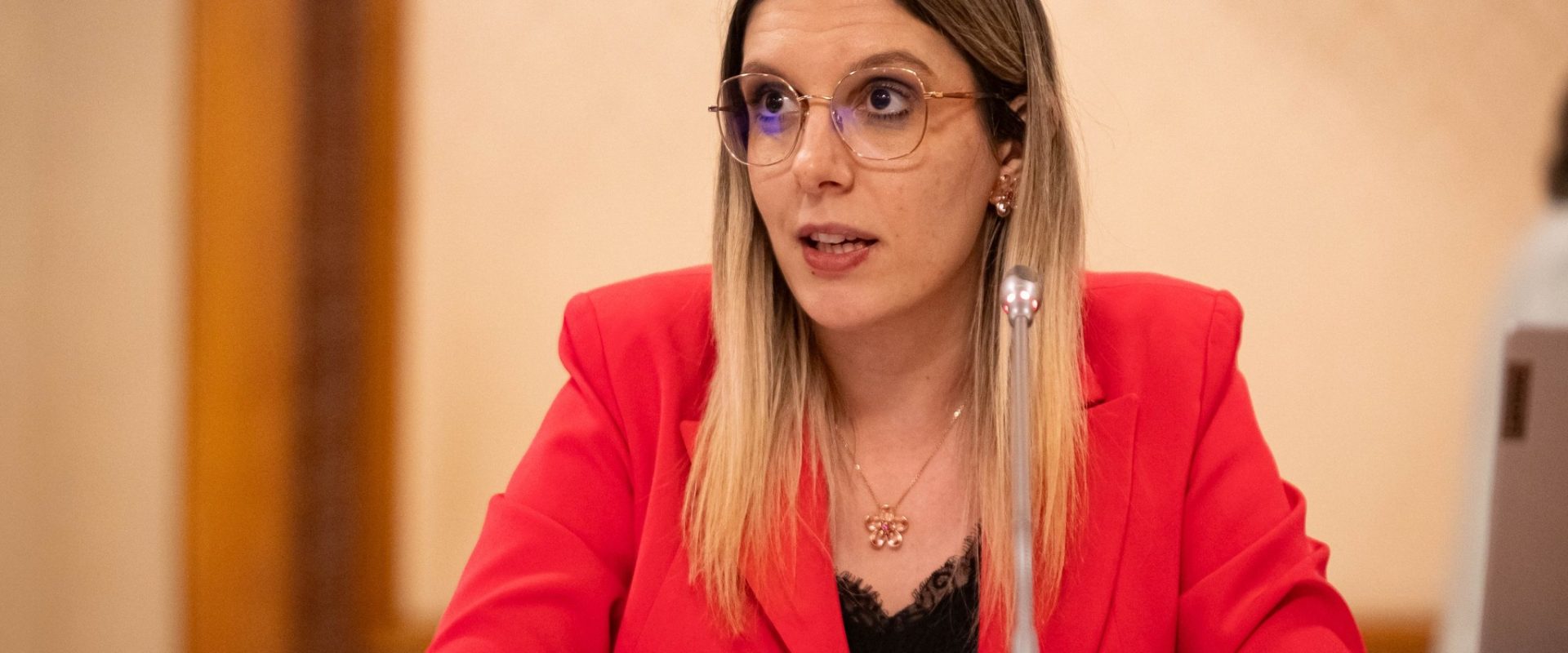 Circul și populismul sufocă scena politică: Donald Trump, exemplu