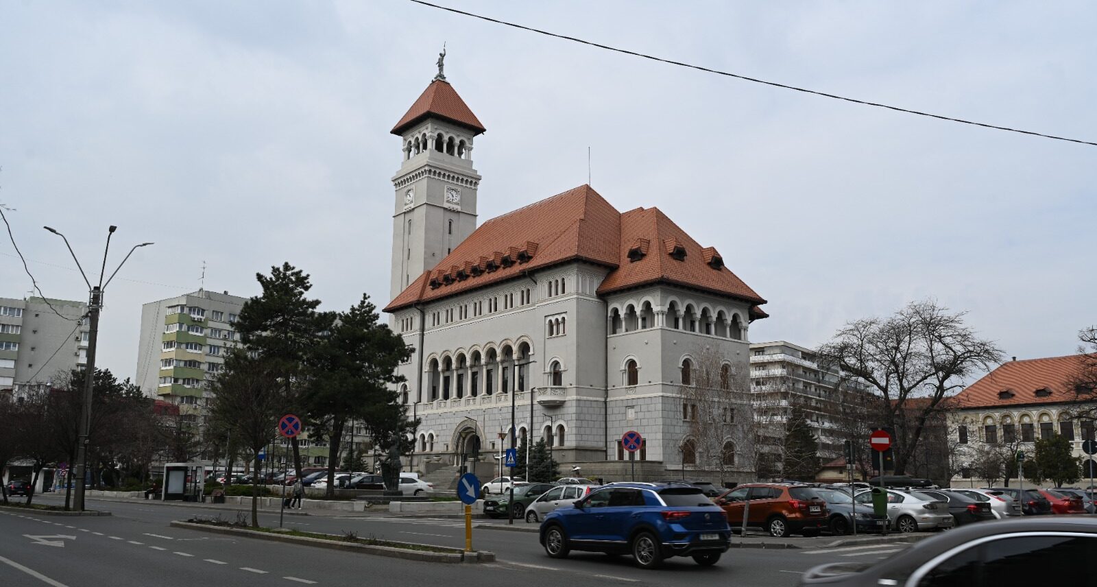 Plafon de posturi: Primaria sectorului 1, cu 757 de angajați în 2026. Cum se împart?