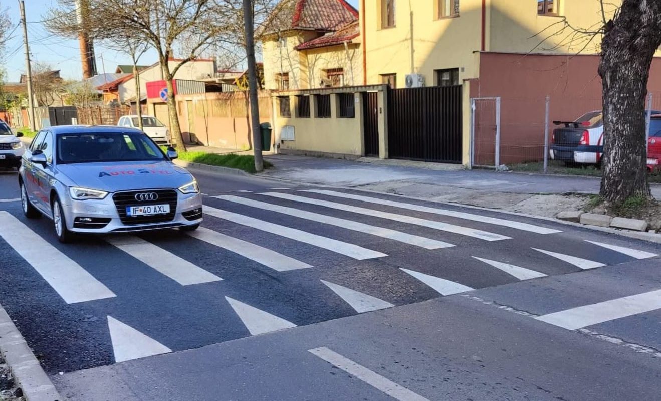 Patru treceri supraînălțate pe Bd. Laminorului, în București, cu iluminat modern