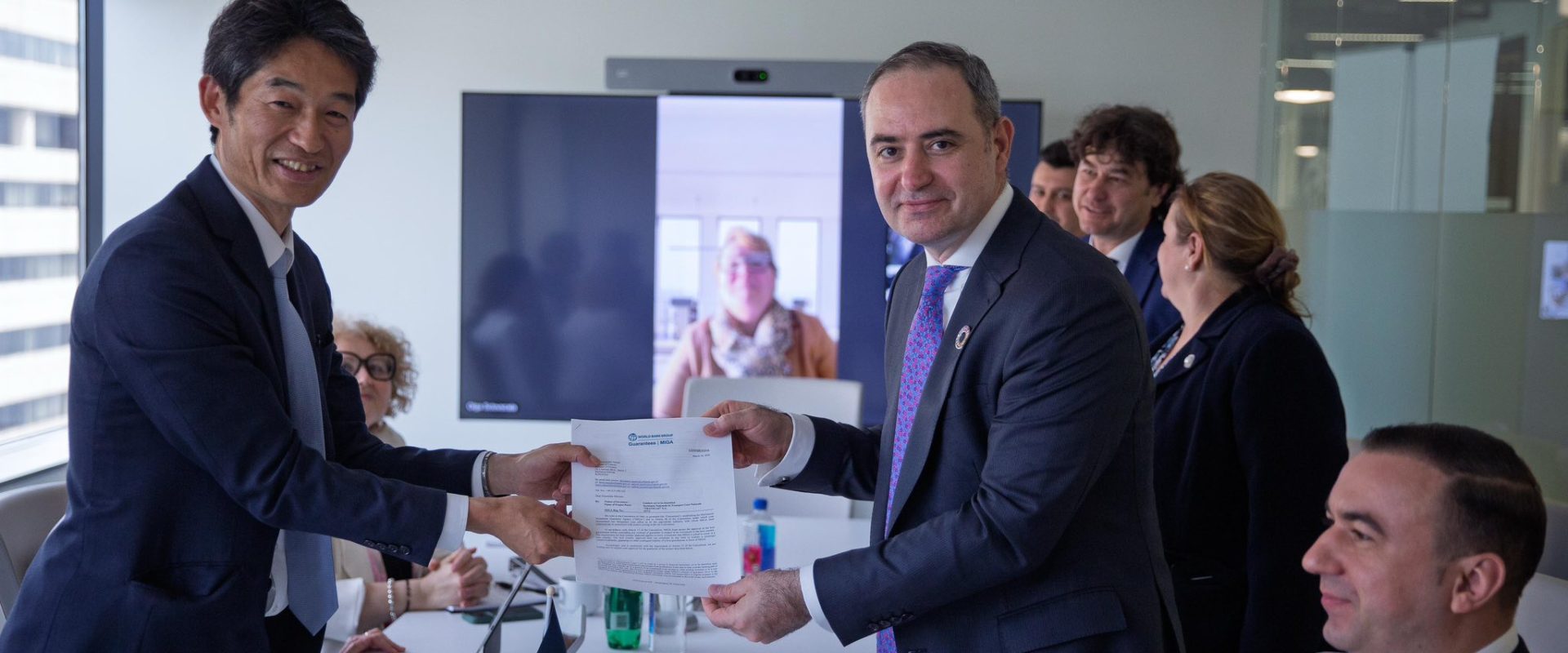 Partenerii externi, cu ochii pe România: Avertismentul lui Nazare privind stabilitatea politică