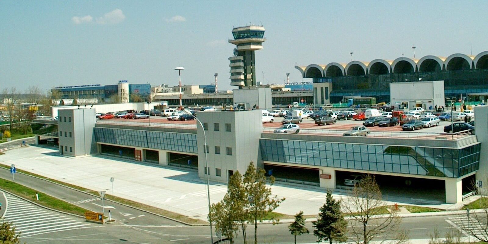 Modernizare la Aeroportul Otopeni: 400 de locuri de parcare vor fi închise