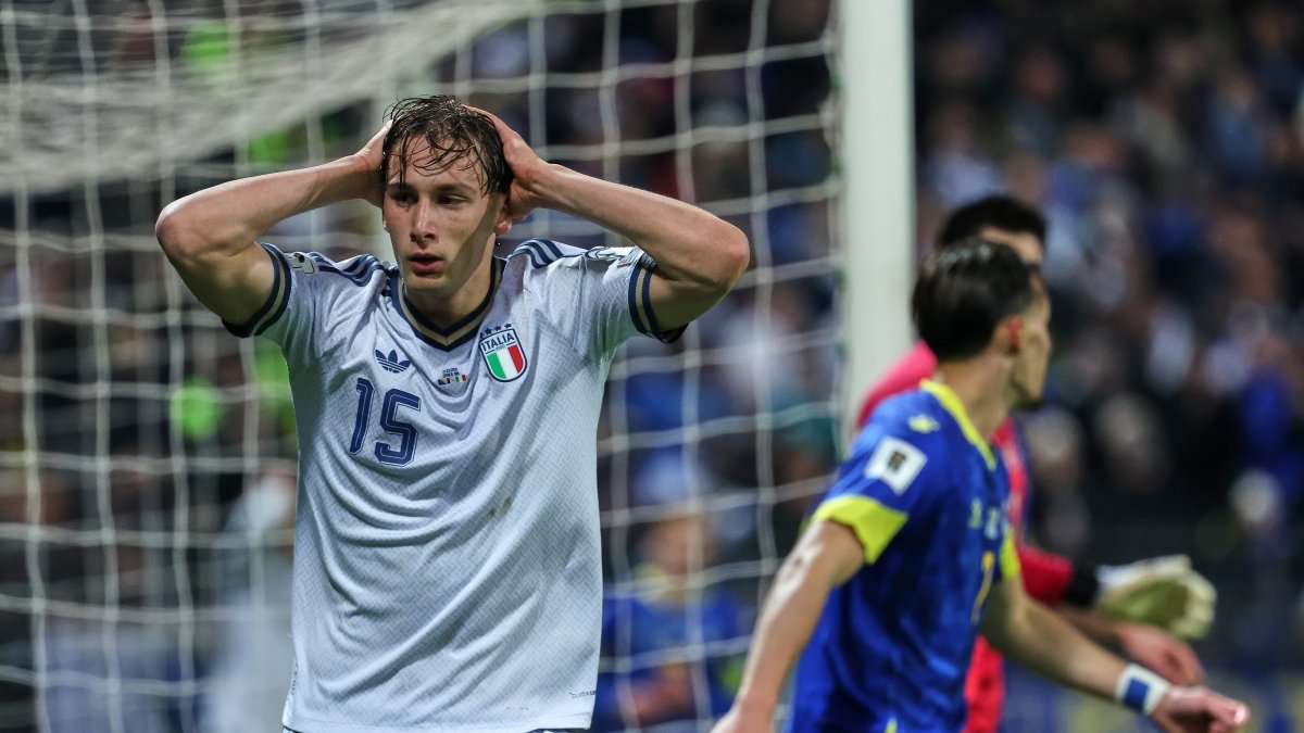 Italia, din nou acasă: Visul Mondialelor, spulberat de Bosnia Naționala de fotbal a Italiei a ratat calificarea la Cupa Mondială pentru a treia oară consecutiv