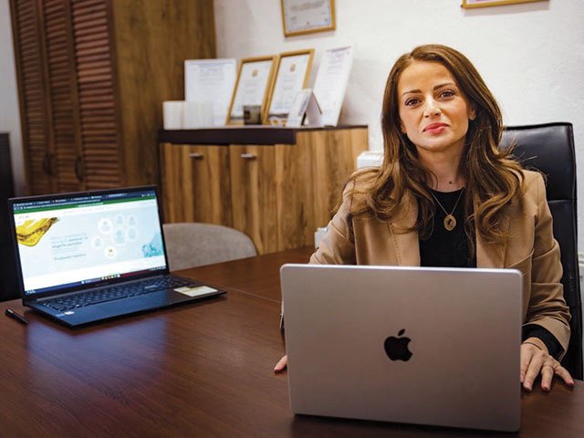 Românii Geniali cu Detergentul Gel: Vor să cucerească Europa, profit de milioane