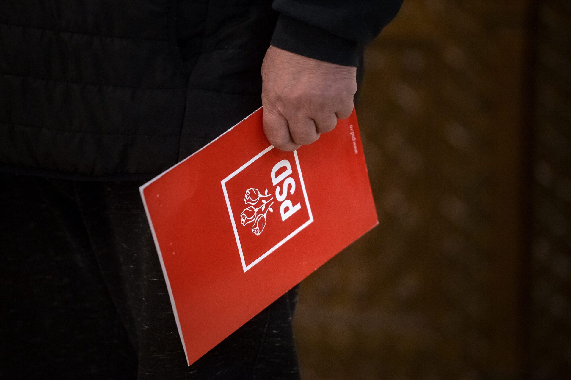 PSD, atac frontal la Bolojan: Privatizări contestate