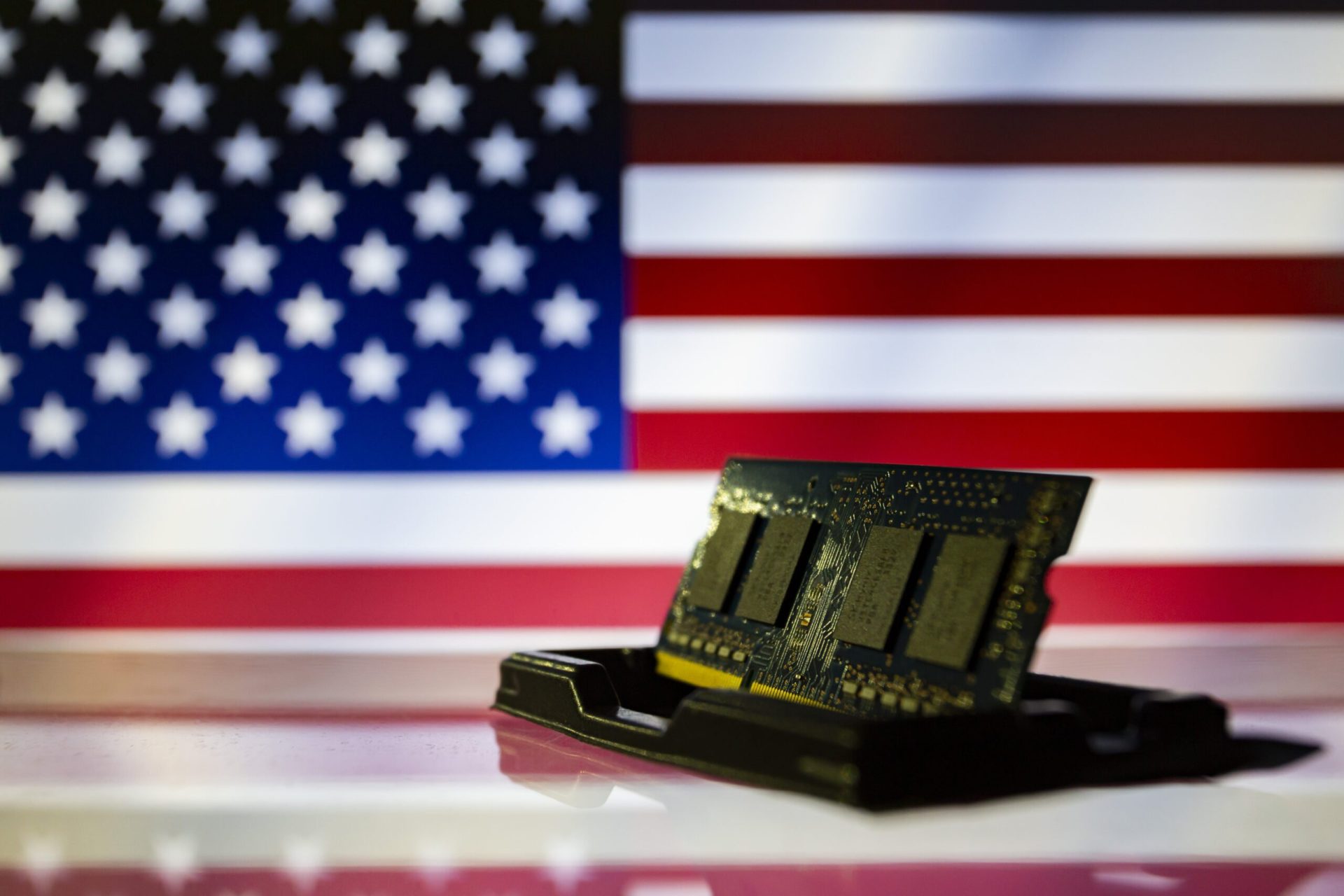 Inteligența artificială, în derivă: conflictul din Orientul Mijlociu și criza energetică expun vulnerabilități majore în industria AI Dezvoltarea explozivă a inteligenței artificiale (AI) se confruntă cu obstacole semnificative