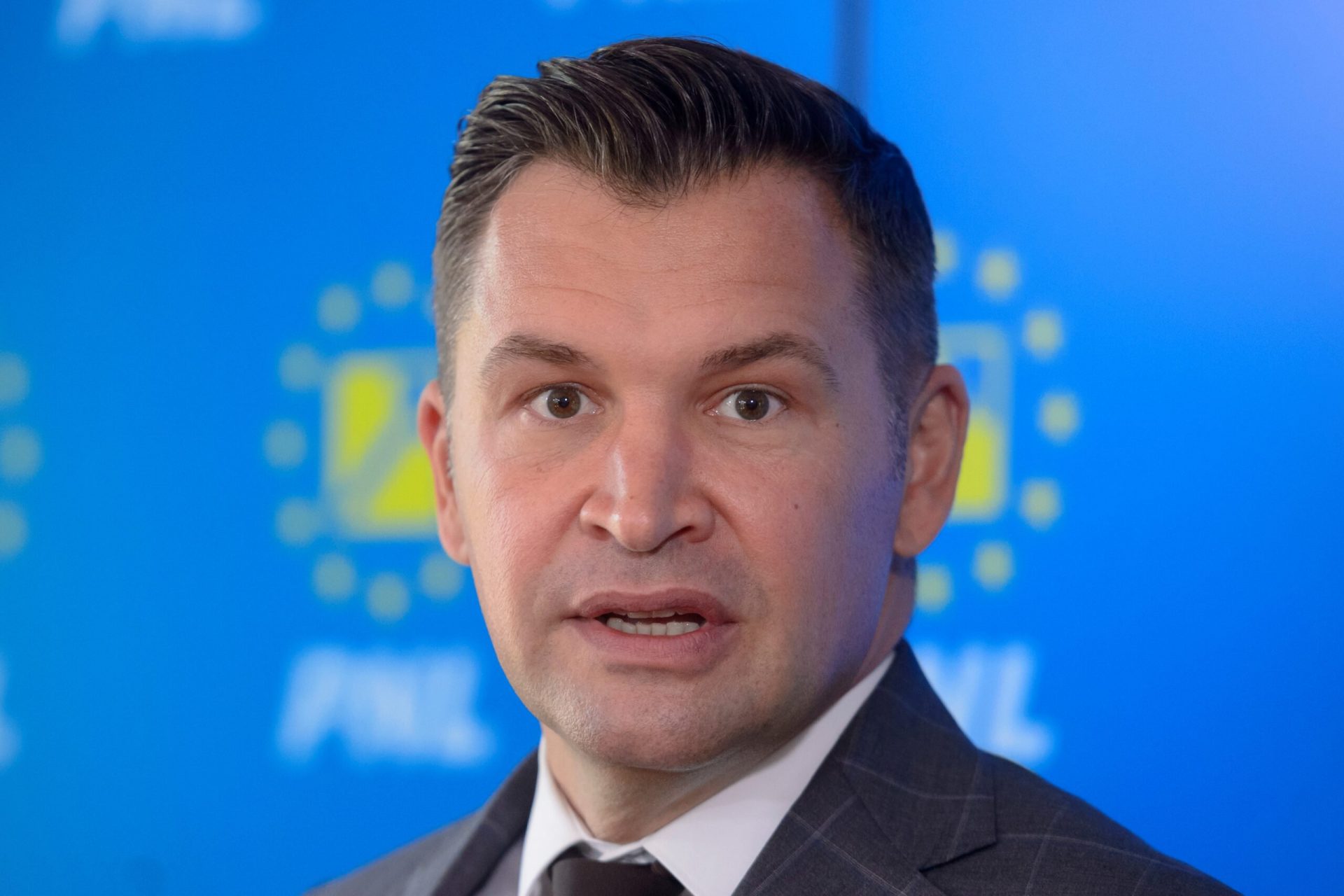 Orban, „pionul lui Putin”, în cădere liberă: Stroe anunță schimbări majore în UE