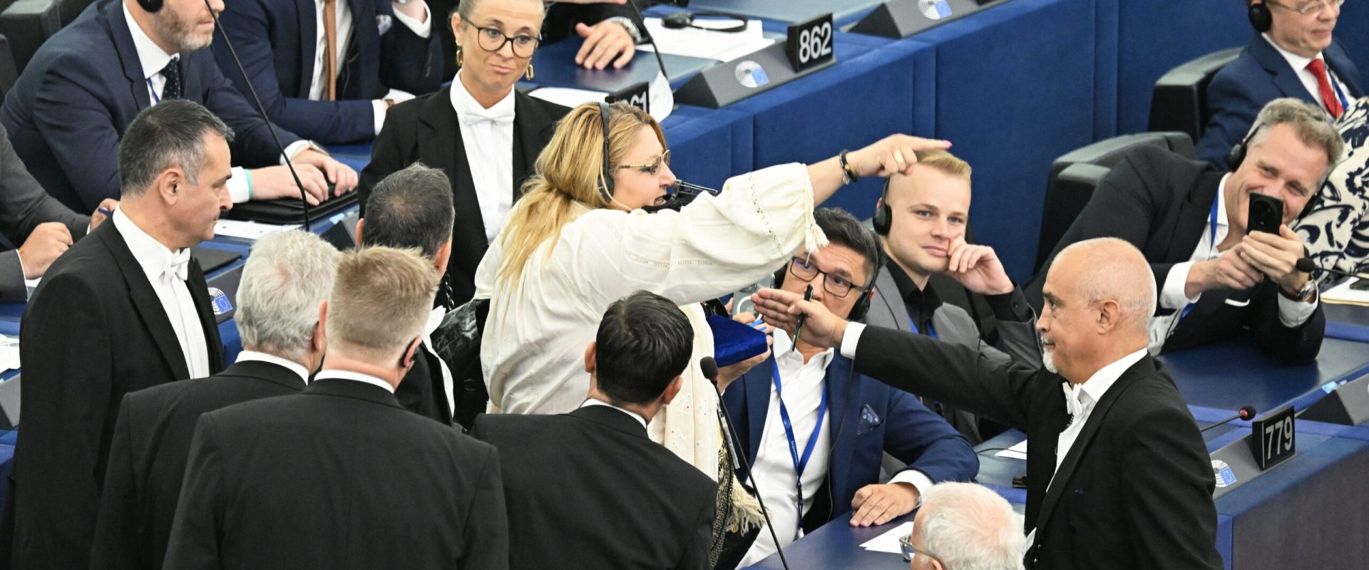 Șoșoacă, la un pas de excludere din Parlamentul European