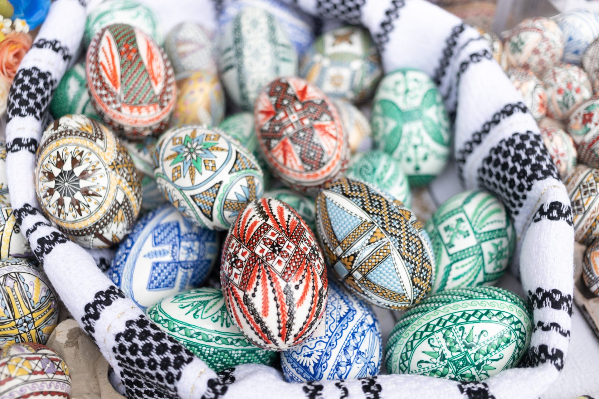 Cele mai frumoase urări de Paște 2026: Trimite-le celor dragi!