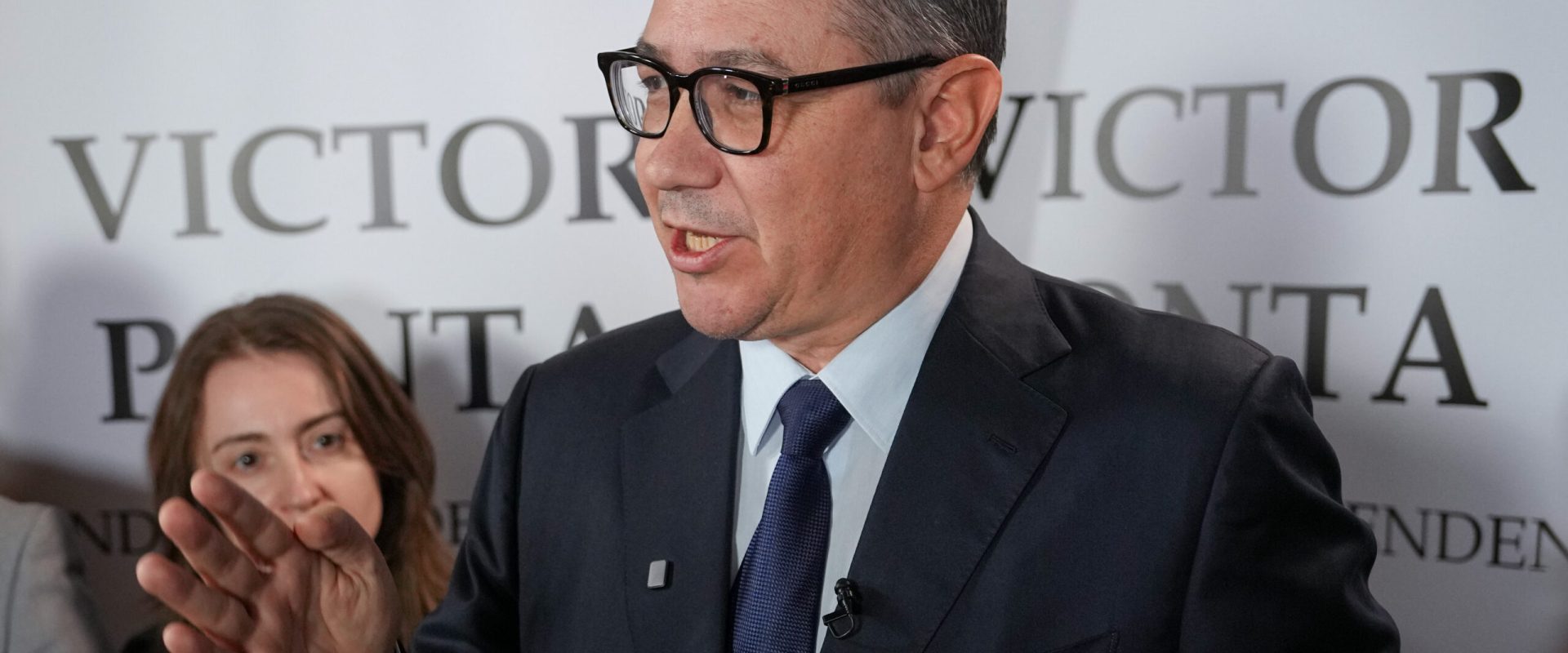 USR continuă la cârma: Bolojan, omul de încredere, conduce în continuare