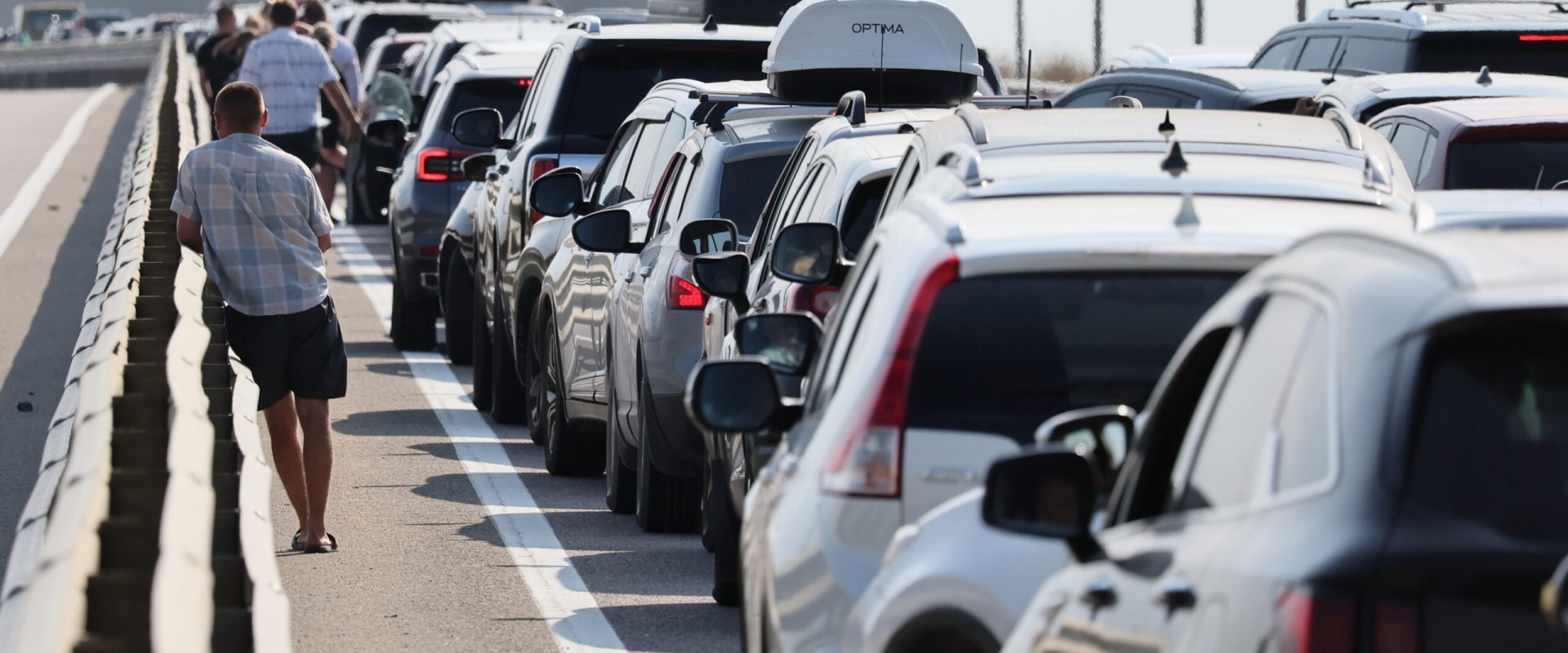 Rovinieta, blocată din cauza unei pene de curent: Haos pe șoselele din România