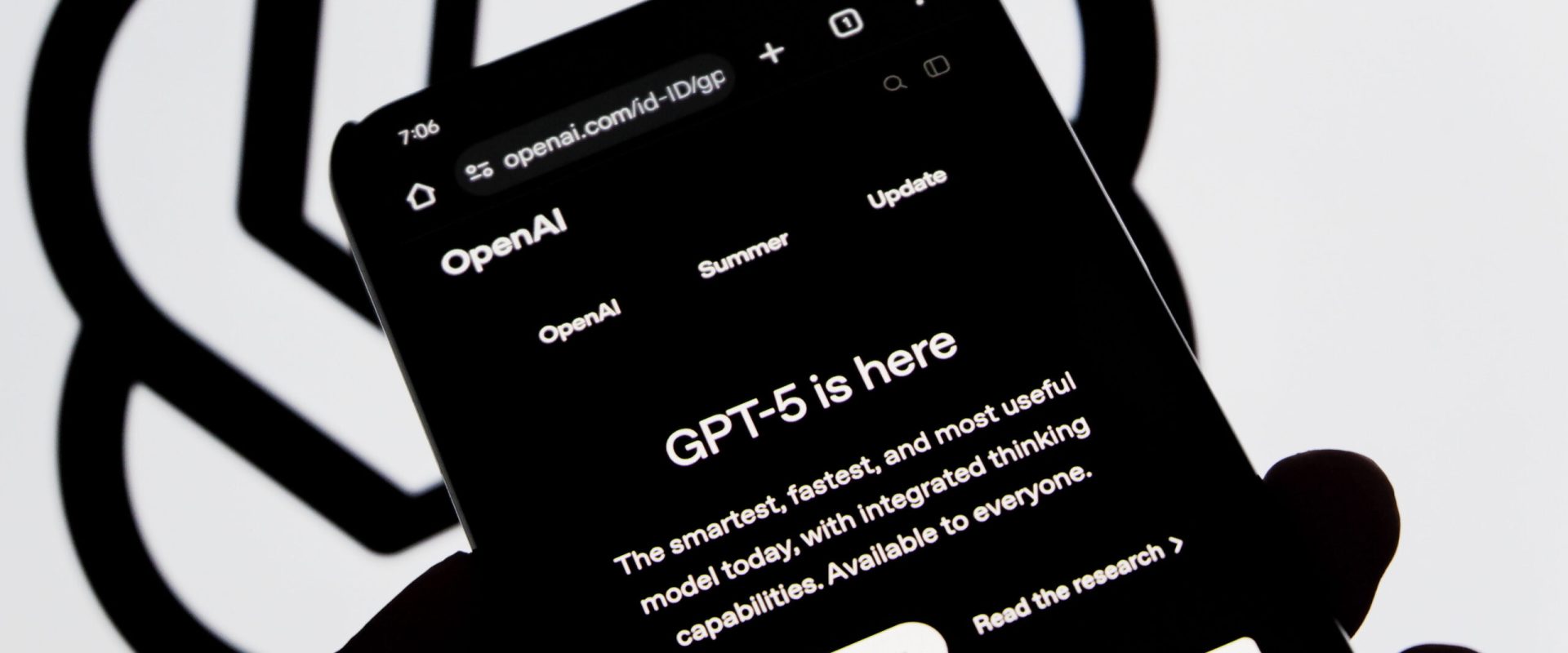 Tonul contează: Cum influențează AI răspunsurile, conform studiilor