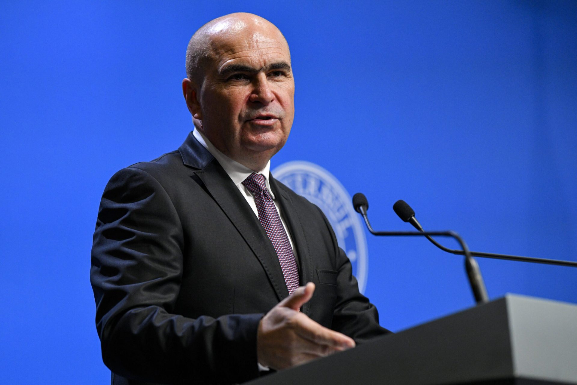 Șeful Guvernului și Primarul Capitalei transmit urări de Paște credincioșilor catolici și protestanți Ziua de duminică, dedicată sărbătoririi Învierii, a fost marcată de mesaje de felicitare din partea înalților oficiali ai statului român