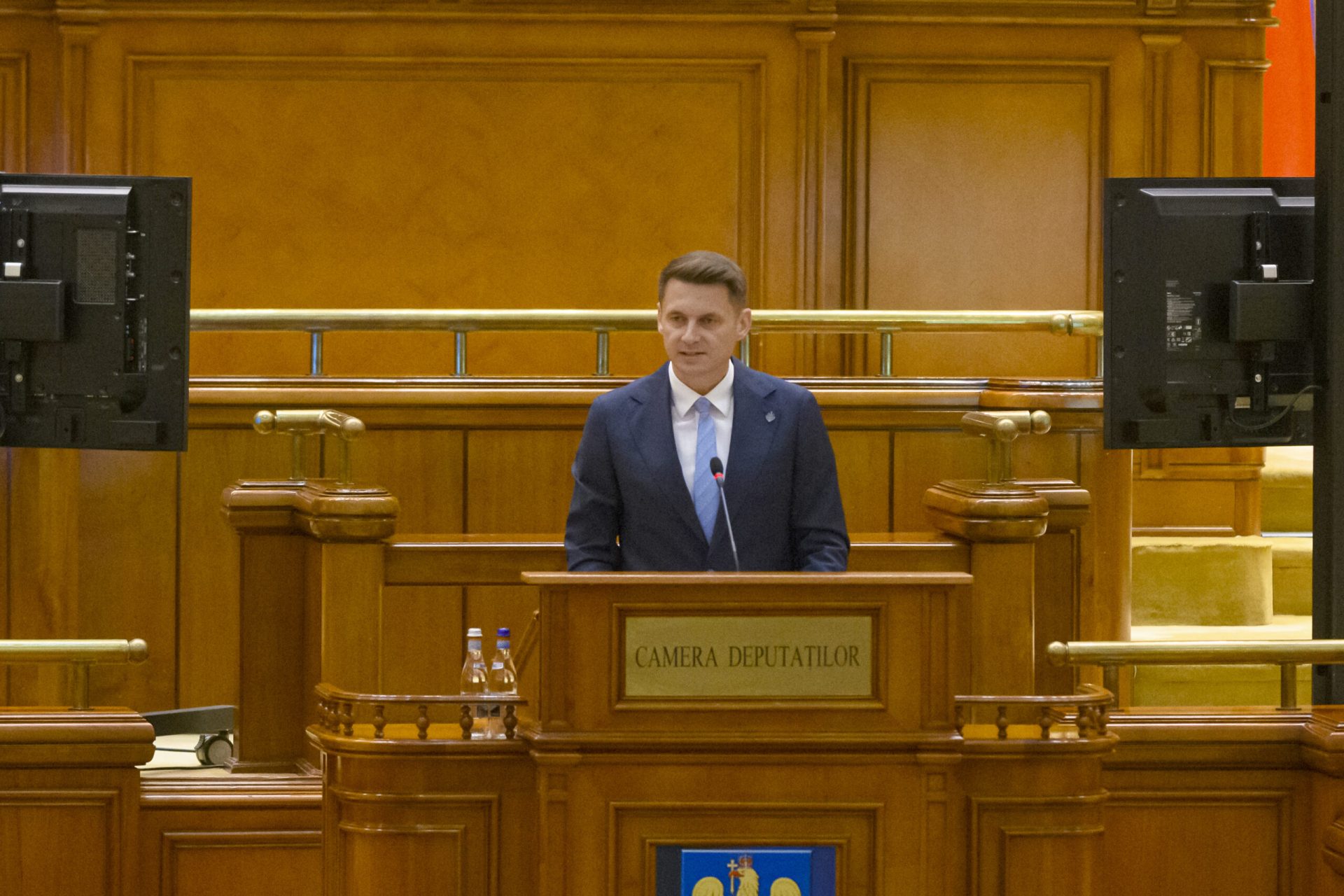 P: Bolojan, din nou premier? PNL îl propune DUPĂ căderea Guvernului