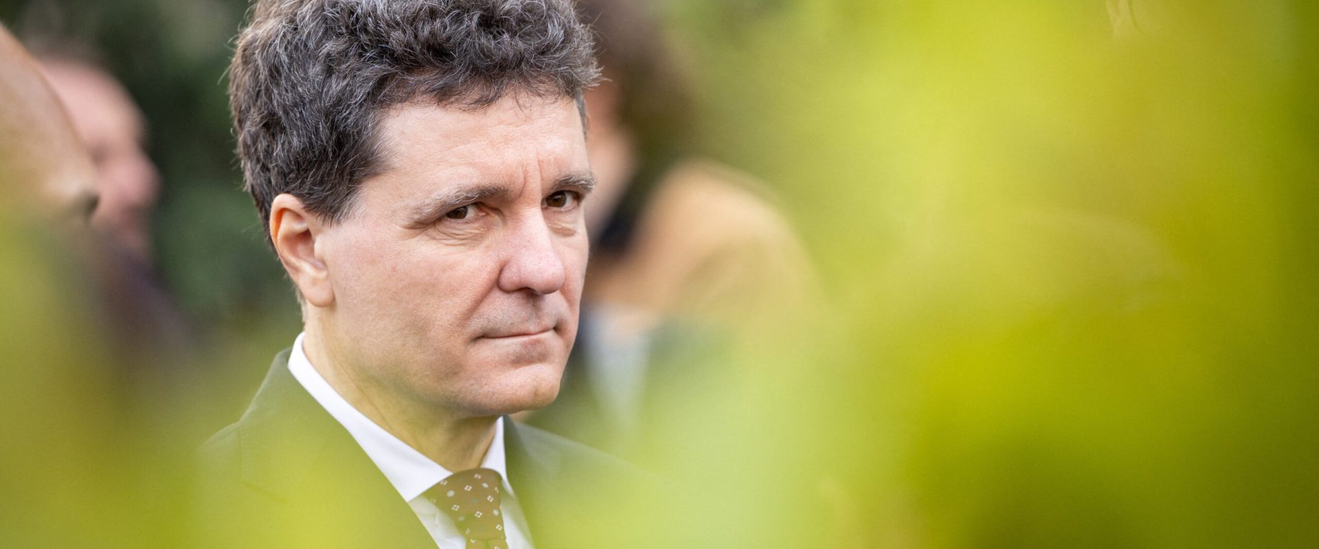 Nicușor Dan, despre fotografiile trucate: Cine i-a plătit pe „oamenii ăștia”?