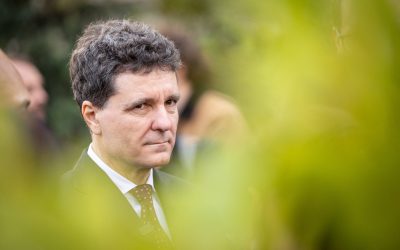 Nicușor Dan, despre fotografiile trucate: Cine i-a plătit pe „oamenii ăștia”?