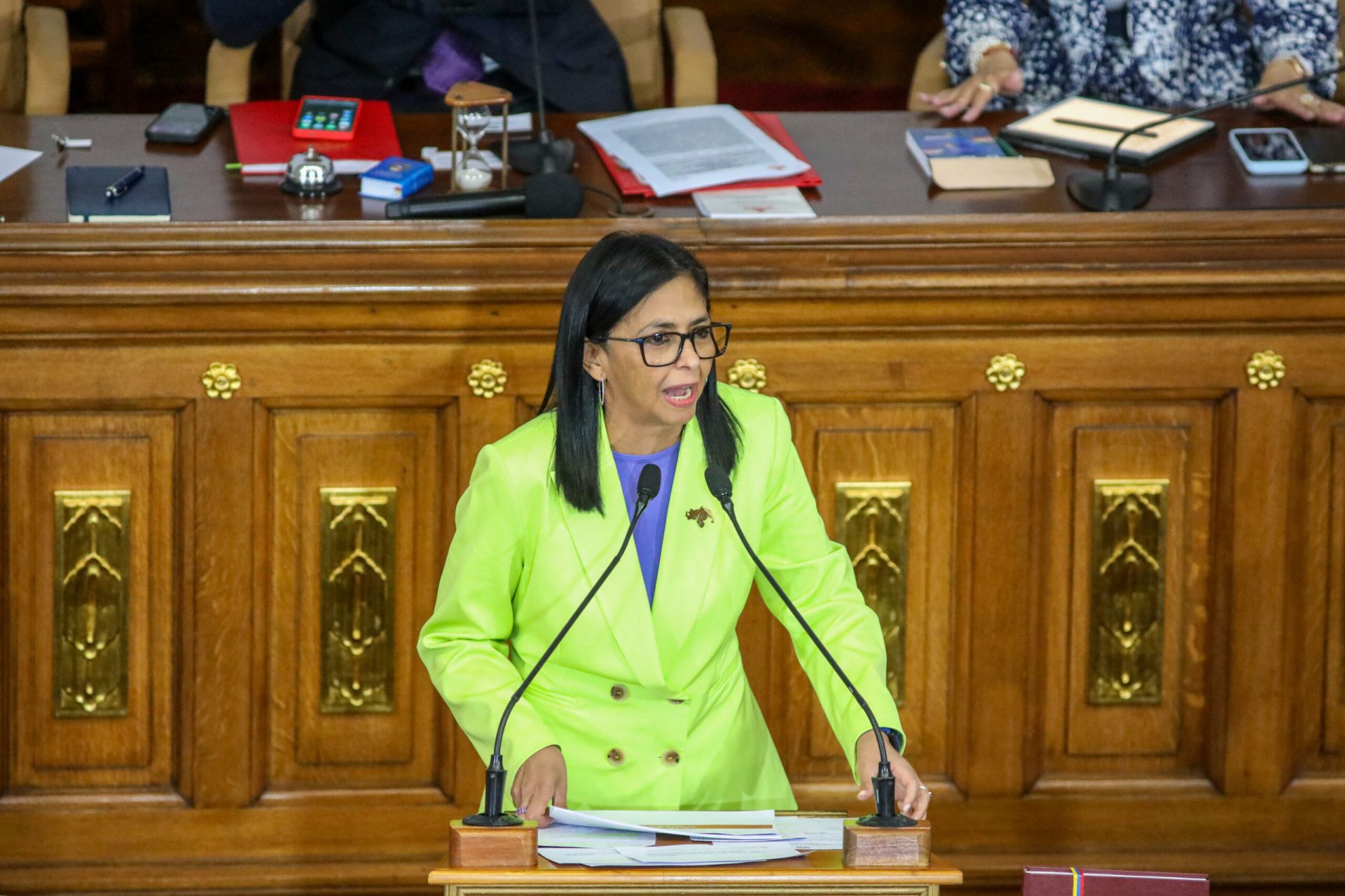 Venezuela caută soluții pentru criza energetică: Discuții cu giganți