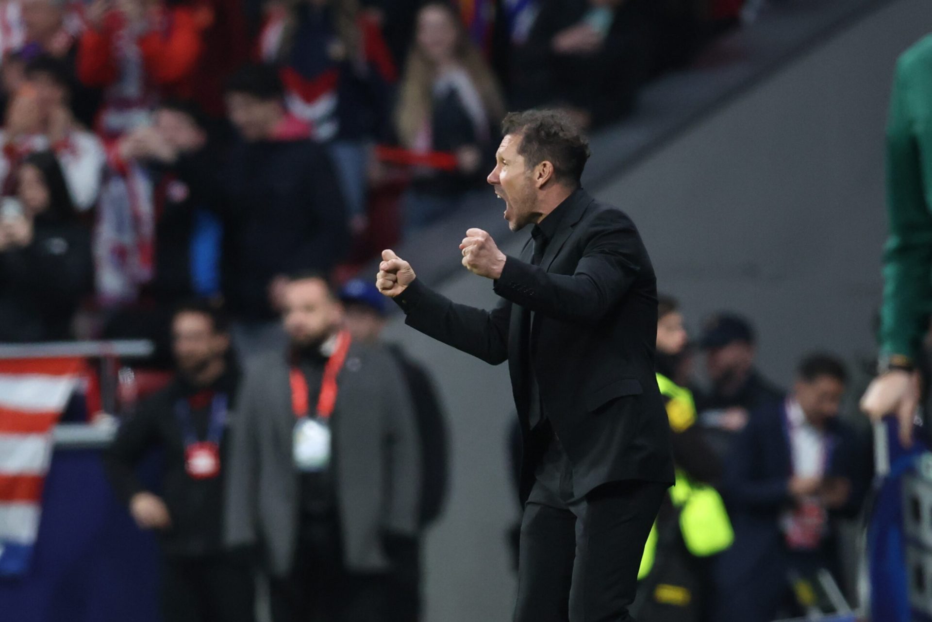 Atleți dărâmă Barcelona șî merg mai departe în UCL