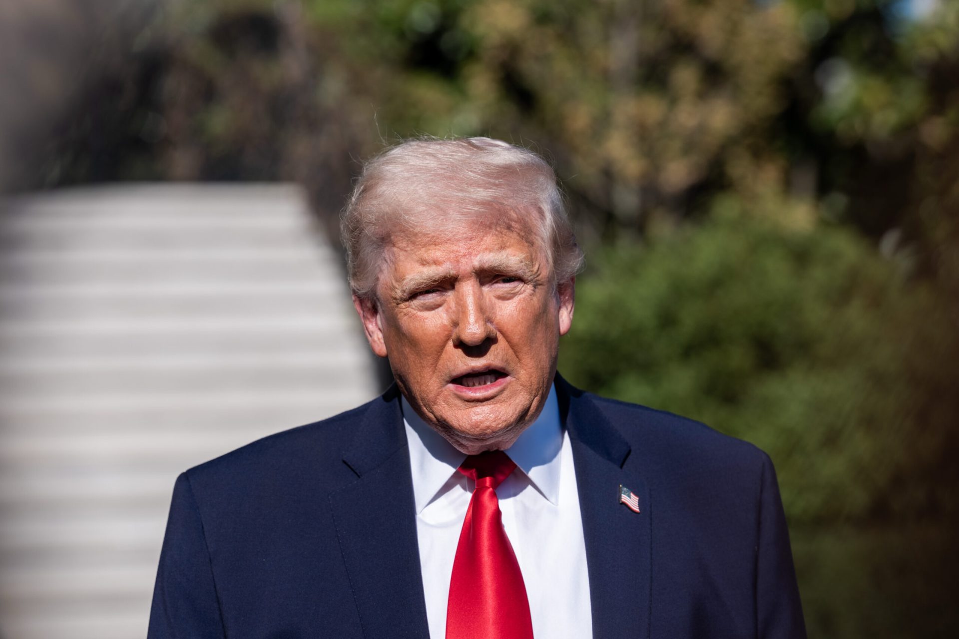 Trump, amenințări fără precedent: „Vom distruge” Iranul, cu tot ce are