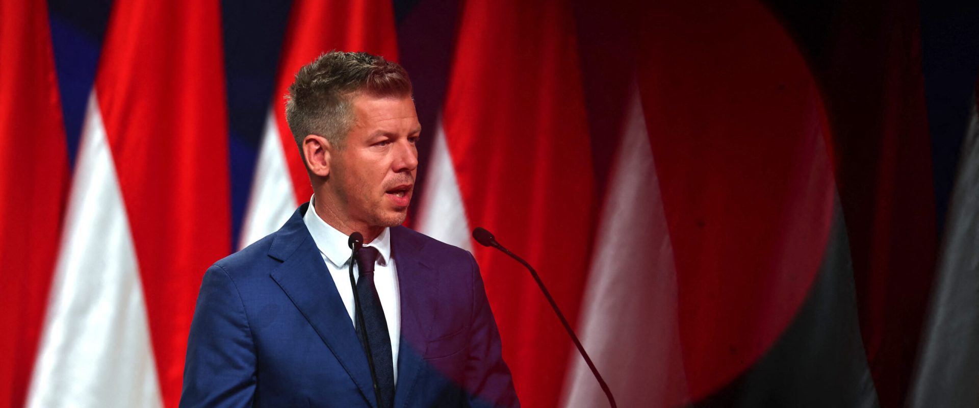 Magyar interzis: Noul lider ungar nu poate vorbi pentru PPE în Parlamentul European