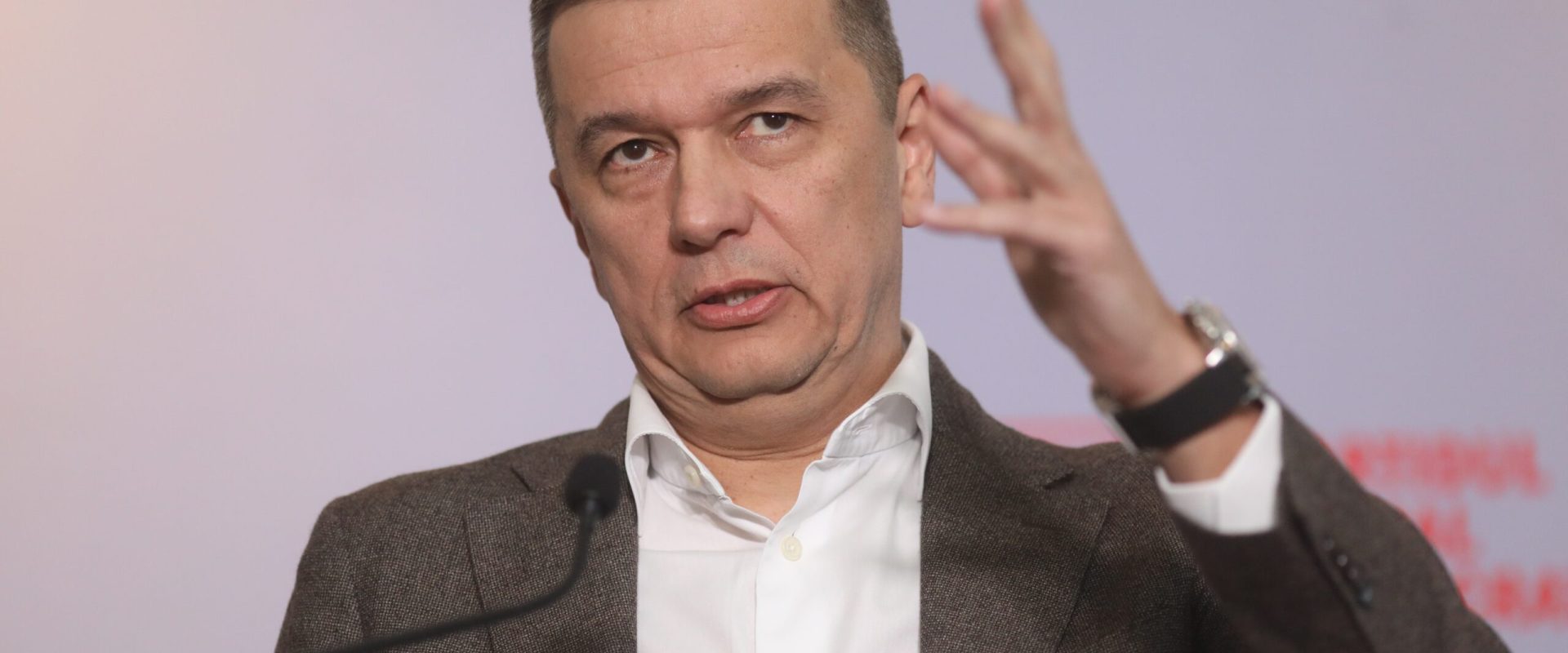 E ușor să te dai reformator: Concedieri și vânzări, șobolănism nu reformă