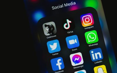 Grecia blochează accesul la social media pentru minori sub 15 ani. Mitsotakis cere UE interdicție