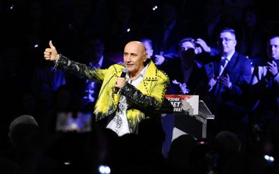 Pataky Attila, Kis Grofo și Curtis, spectacol cu Der Heni în oraș