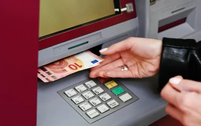Atenție la bancomat: Schimbări majore pentru toți cei care scot bani!