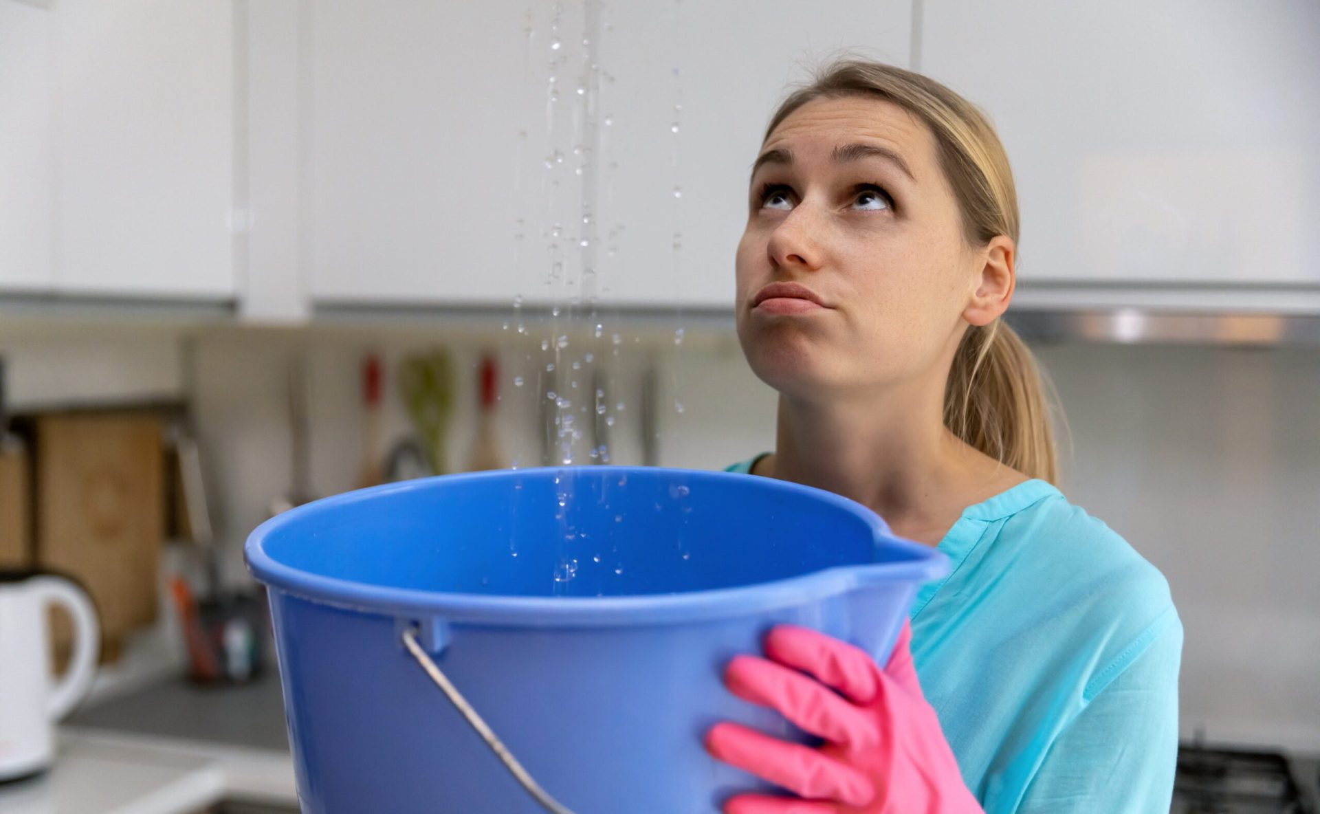 Blocat în fața blocului: Românii, răspundere legală pentru vecini